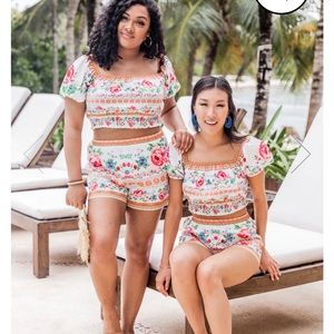 Pink lily short set top and shorts size small super cute brand new never worn
